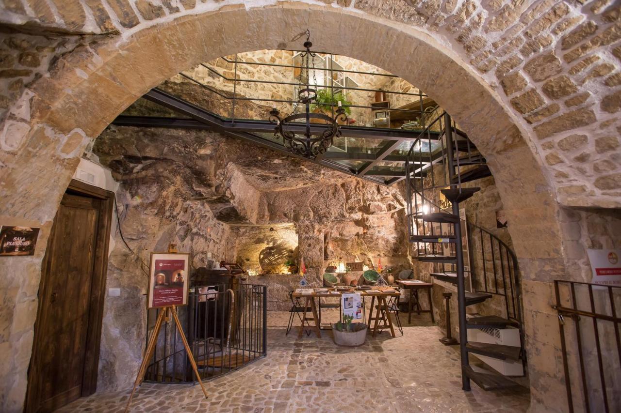 Case-Grotte Degli Avi, Esperienza Abitativa In Grotta โมดิกา ภายนอก รูปภาพ