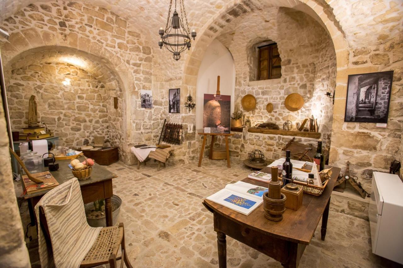 Case-Grotte Degli Avi, Esperienza Abitativa In Grotta โมดิกา ภายนอก รูปภาพ